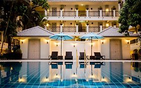 Decharme Hotel-SHA PLUS Certified